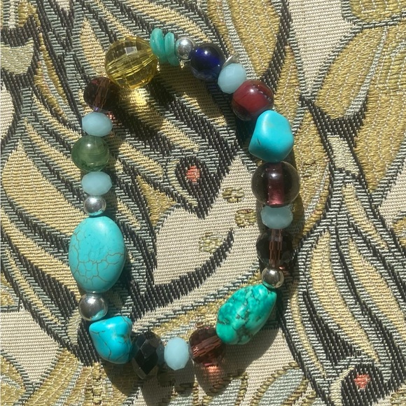 Beaded stretch bracket 7” with genuine turquoise and multicolored beads - Picture 8 of 12